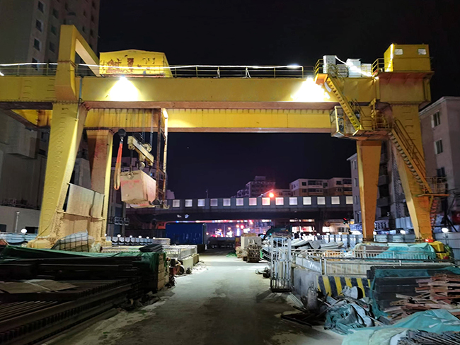 yp刮刮卡EN500系列变频器在龙门吊的应用