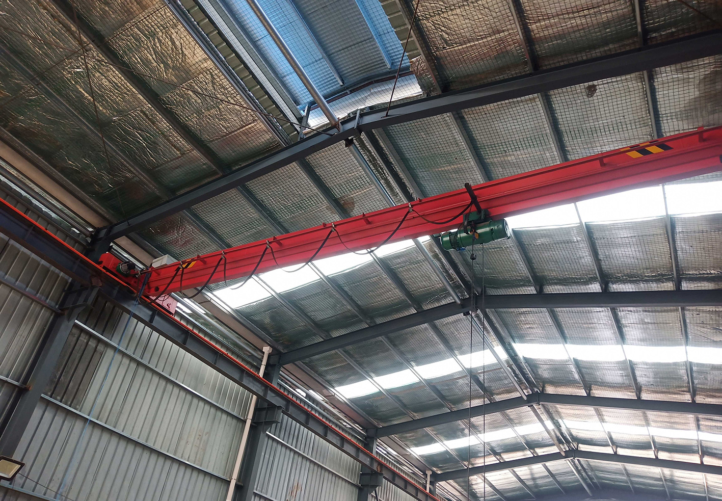 yp刮刮卡EN710系列起重专用变频器在桥式起重机上的应用