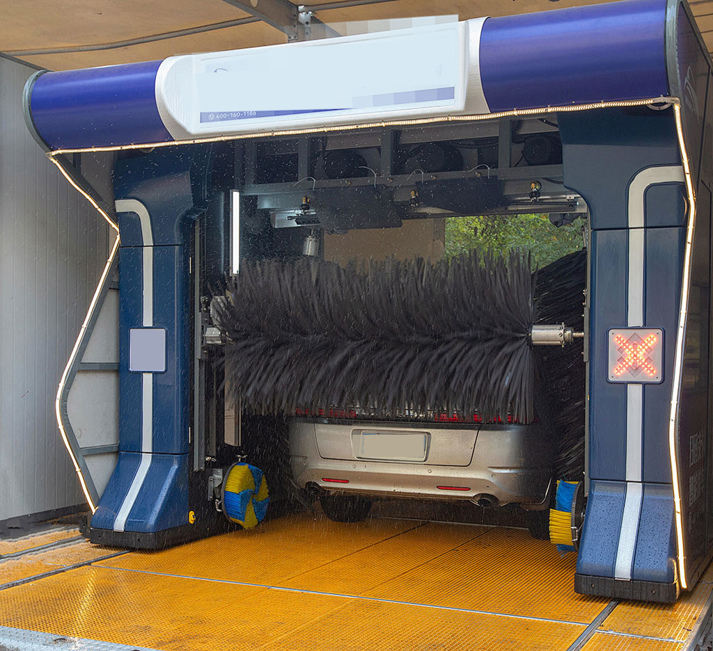 yp刮刮卡ENA100系列变频器在自动洗车机上的应用